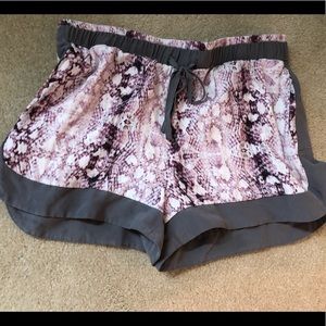 Snakeskin flowy shorts
